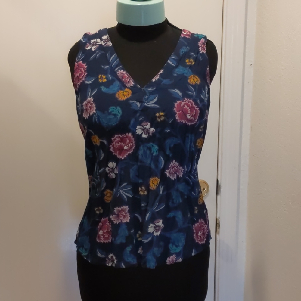 Navy floral tank top